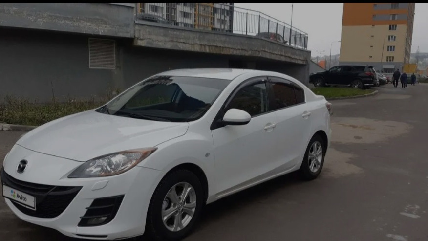 Mazda 3 6/\9диwа