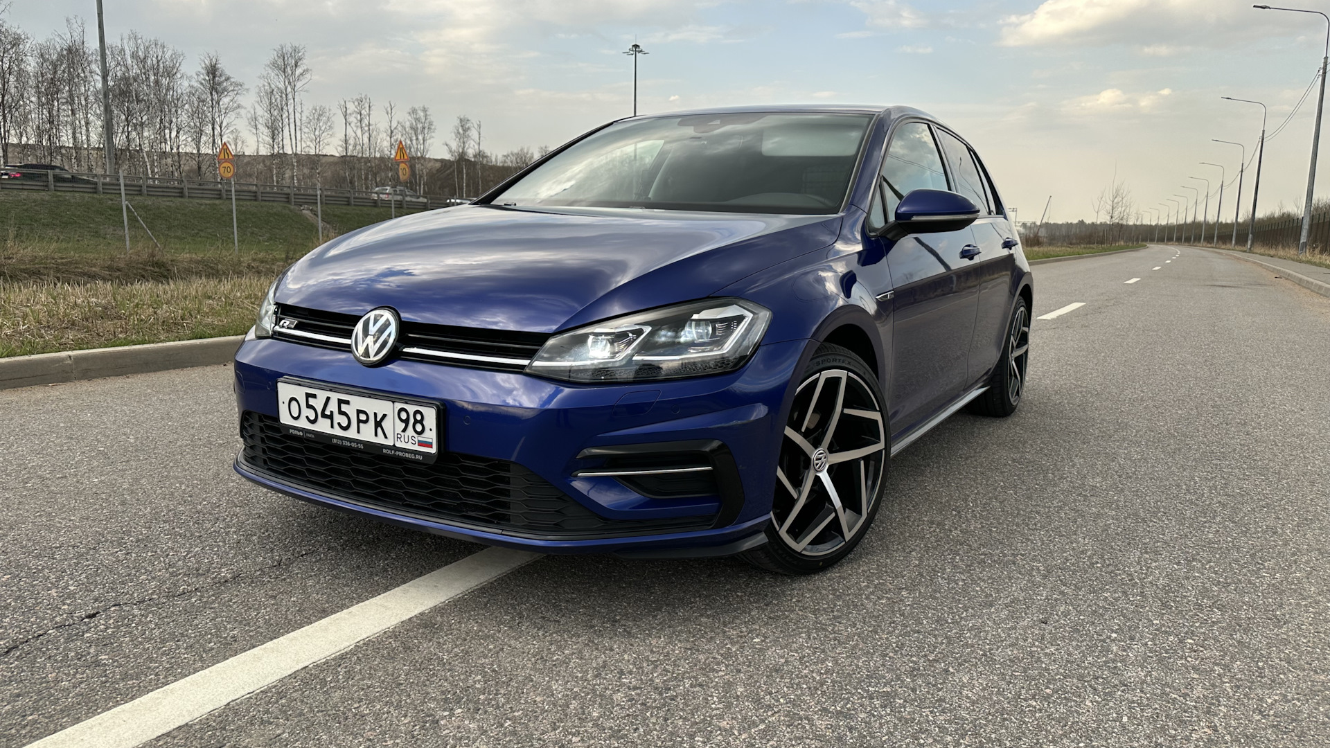 Volkswagen Golf Mk7 1.4 бензиновый 2018 | 7.5 R-Line на DRIVE2