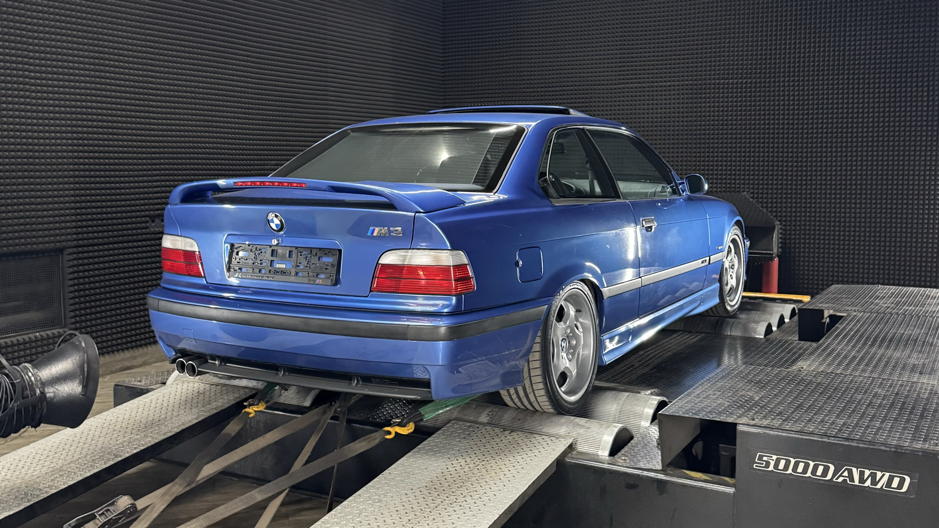 BMW M3 Coupe (E36) 3.2 бензиновый 1998 | EVO на DRIVE2