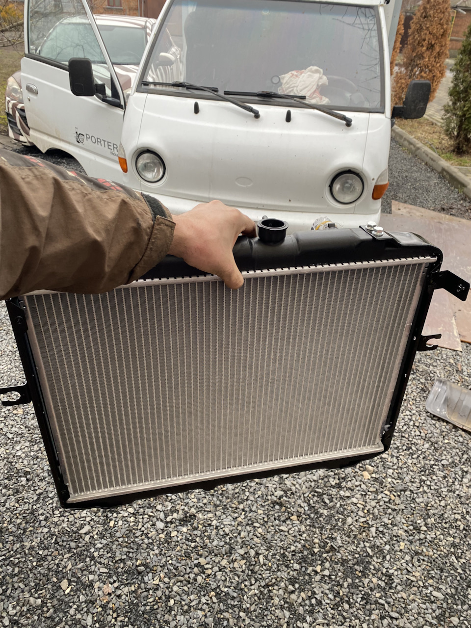 хендай портер 2 масло в кпп. хендай старекс масляный фильтр. масло для хендай портер 2. хендай портер масла. течет масло спереди двигателя портер 2.