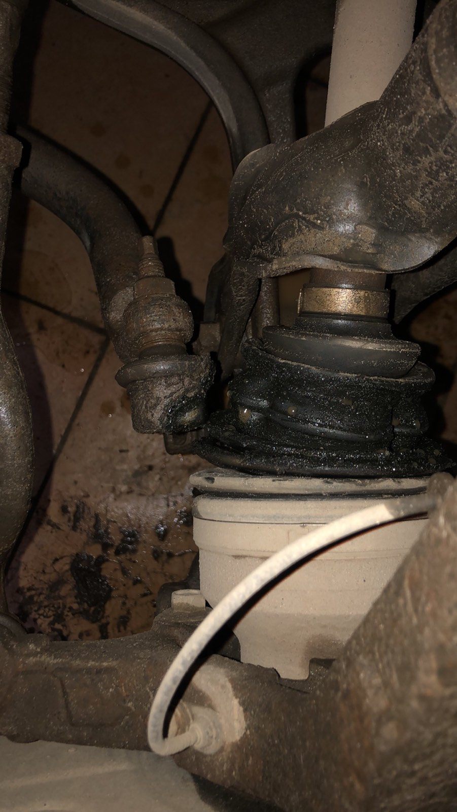 Замена наружнего пыльника ШРУС — Jeep Grand Cherokee (WK2), 3,6 л, 2011 ...