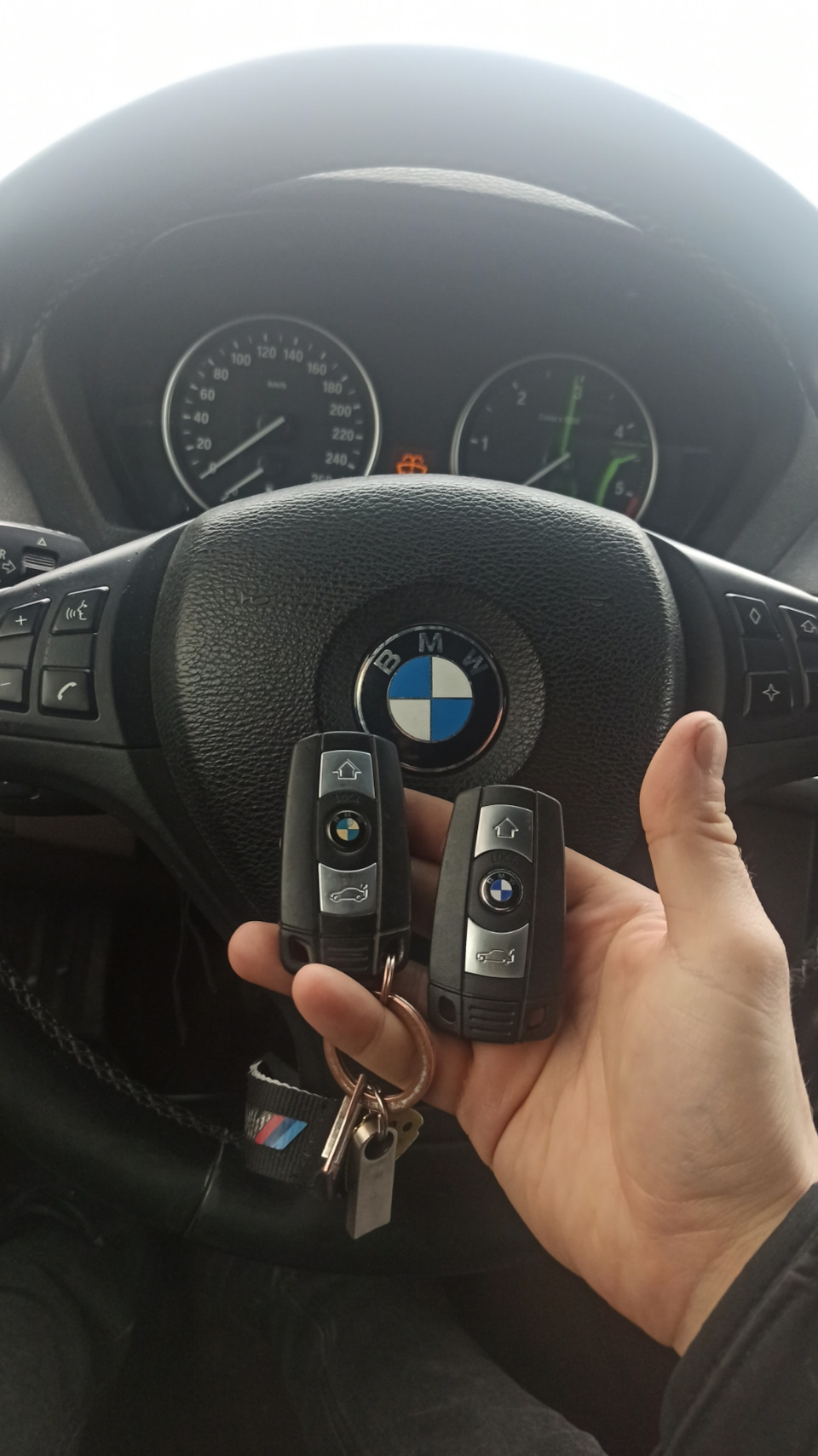 Изготовление дубликата ключа bmw x5 e70 2010 года — Андрей Пифон на DRIVE2