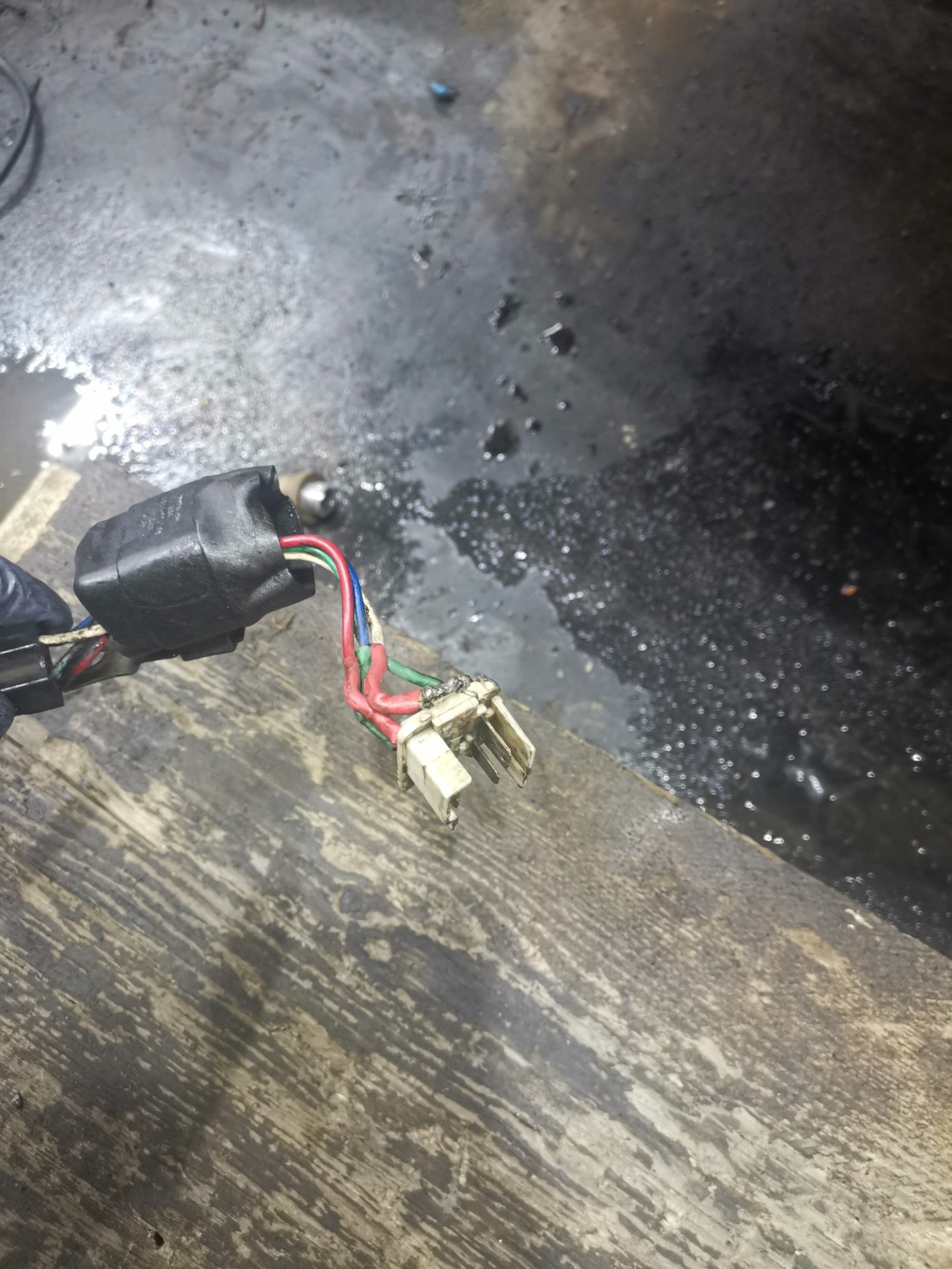 Реле стартера. Неисправность. — Mitsubishi Pajero (2G), 2,5 л, 1992 ...