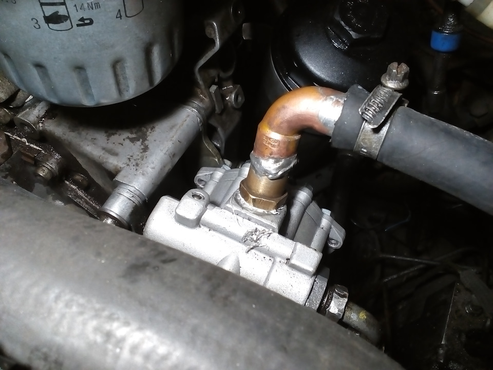 Выносной бачок “ГУРа» в «Мерседес- Спринтер 2.9тди». — Сообщество ...