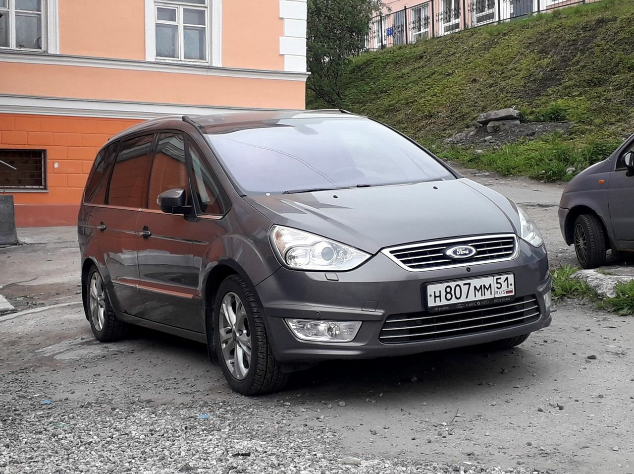 Форд галакси 2012. Ford galaxy 2012. Форд галакси 2012 рыжий. Форд гэлакси минивэн. Форд галакси 2012 года.