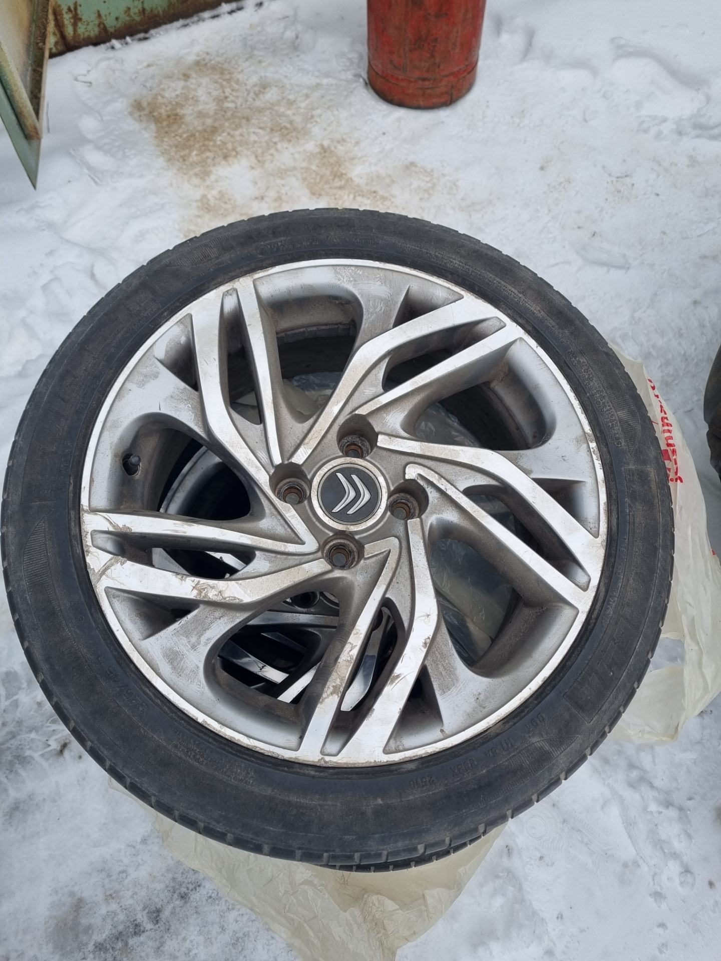 Диск enkei sc35. Литье хром r17 звезда. Enkei r18 5x112. Иннеры для дисков. Перезаписываемый диск dvd 8.