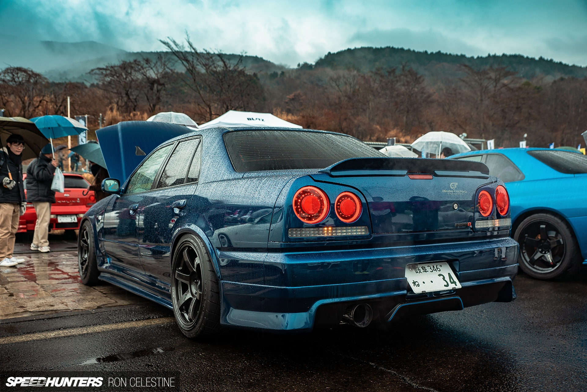 Nissan Skyline GTR r34 серый