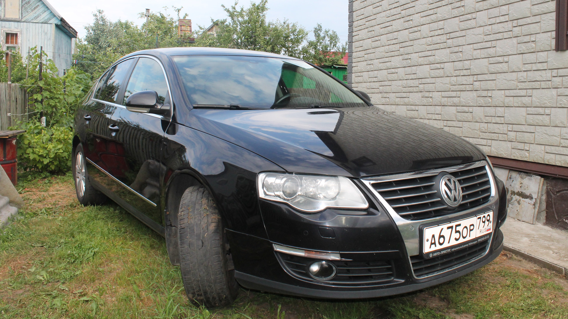 Volkswagen Passat B6 1.8 бензиновый 2008 | Deep Black Pearl на DRIVE2