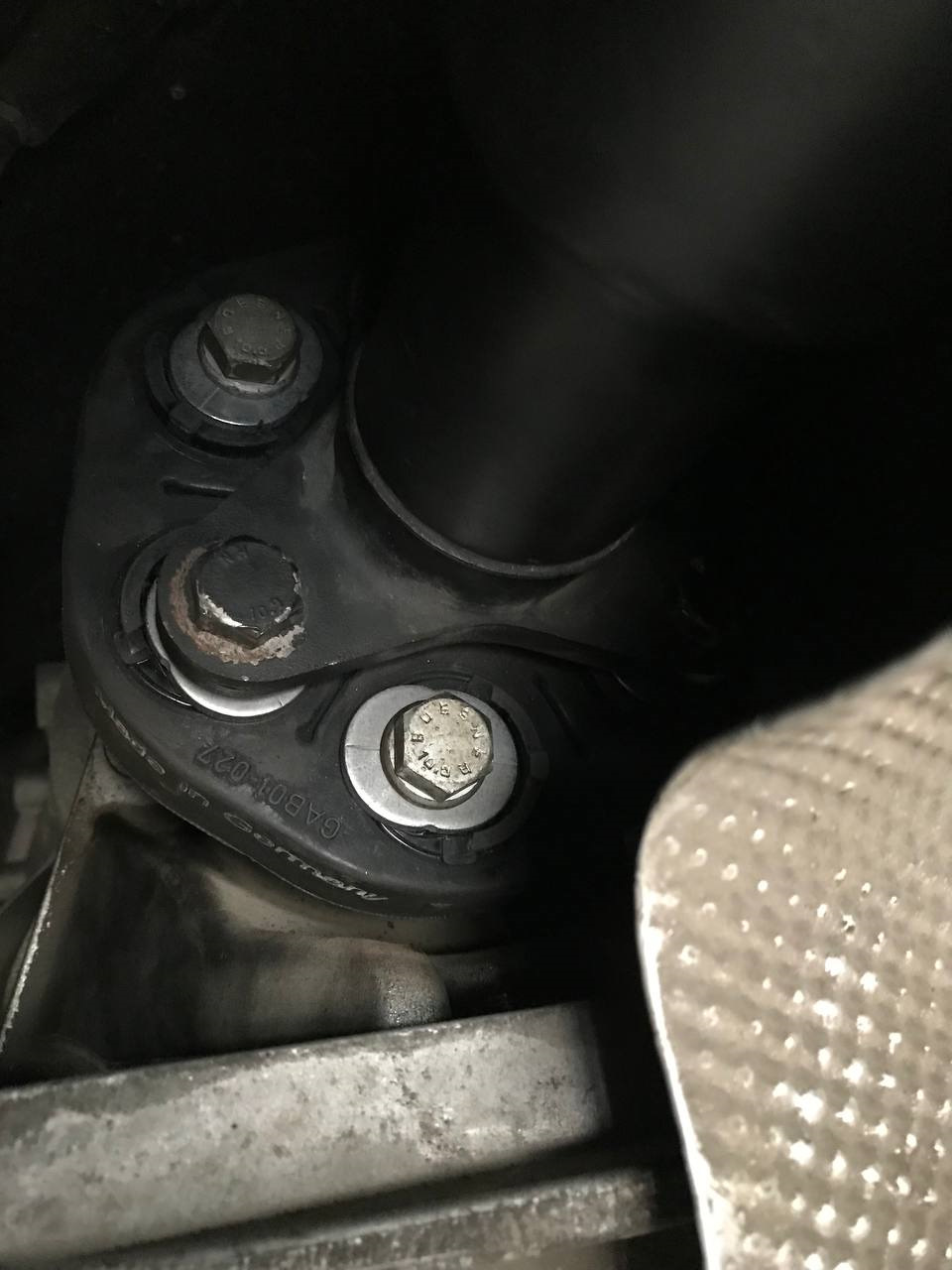 Муфта и втулка на месте — BMW 5 series (E60)