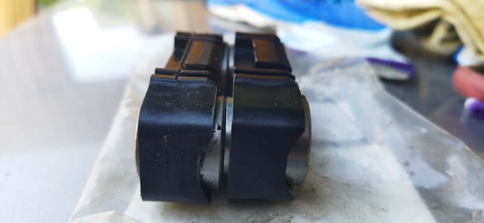 Износ на пробеге 220 км. Но все равно поставил новый, раз купил. — Opel Astra F