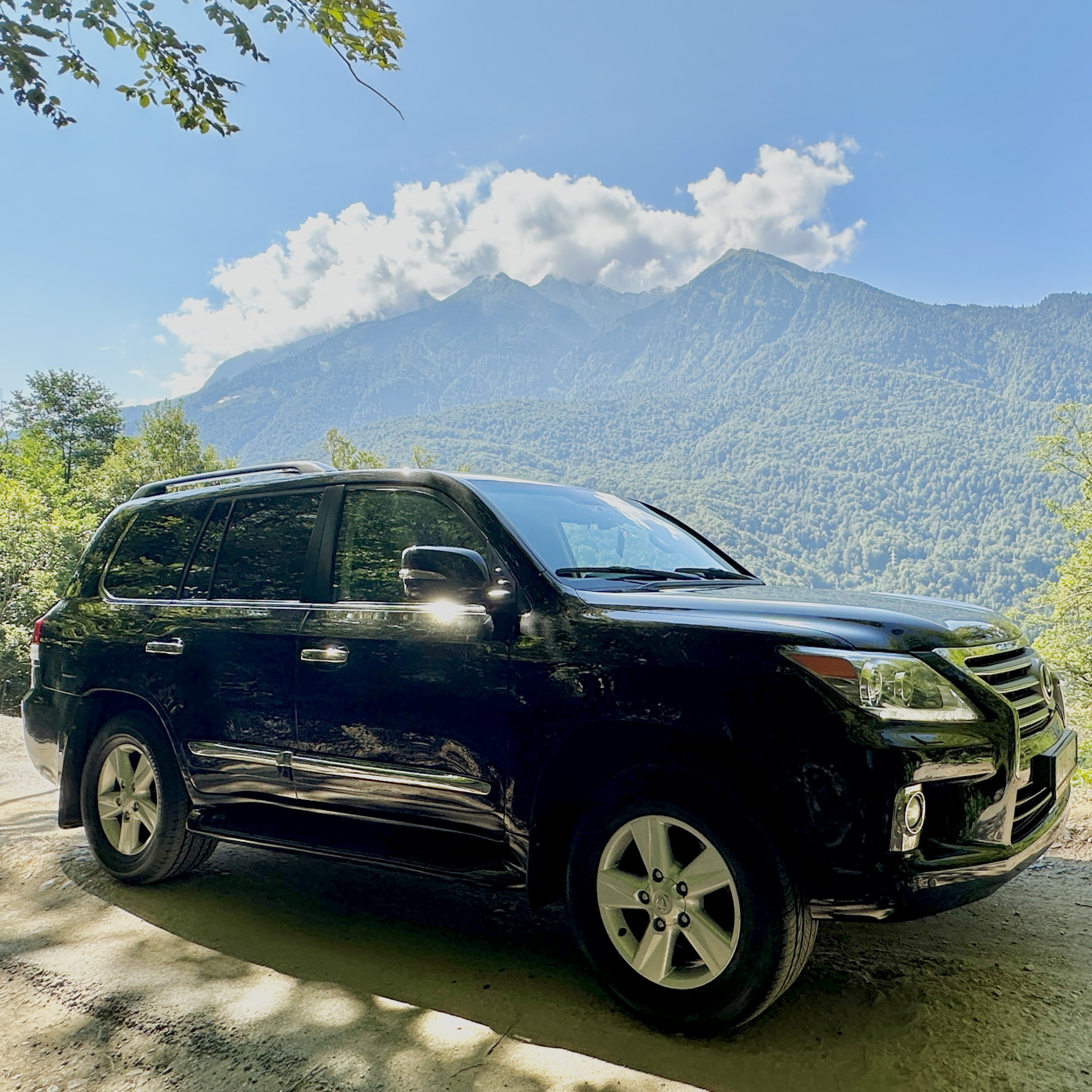 Lexus lx570 urj201