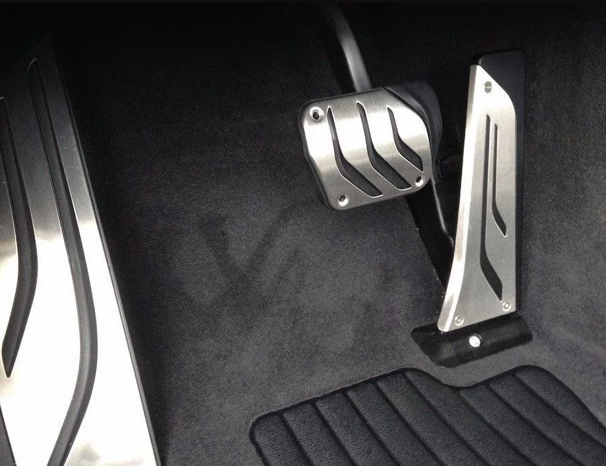 Педаль тормоза "сифонит" при нажатии. Куда копать? — BMW X5 (E70), 4,8 ...