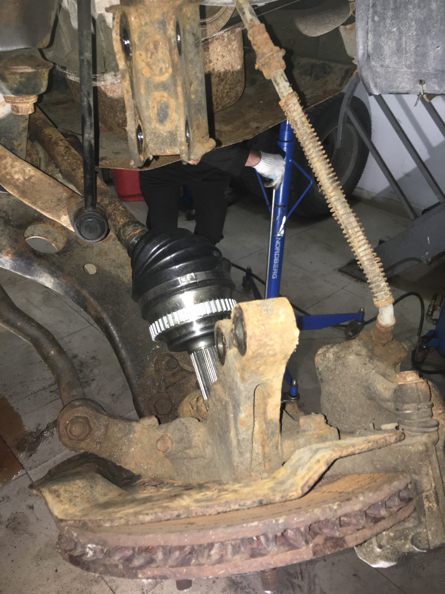 Замена наружной гранаты 1.5 geely emgrand — Geely Emgrand EC7 FE-1, 1,5 ...