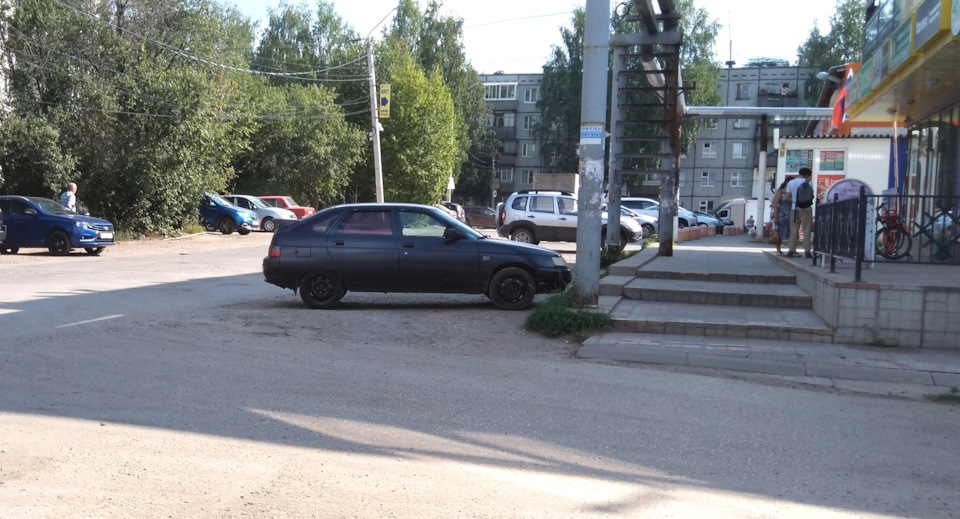 Заглохла. Не заводится. Не крутит стартер и молчит бензонасос. ЭБУ не ...