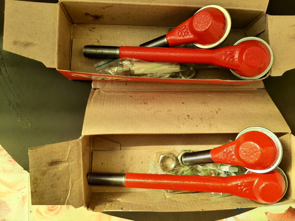 На каждом корпусе тяги, есть отлитый знак маркировка производителя ТРЕК, что исключает подделку. — Chevrolet Niva (1G)