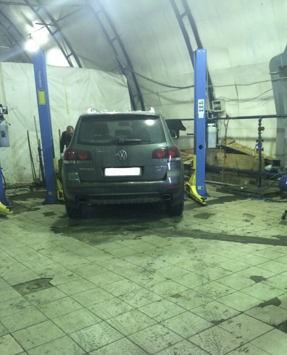 Замена рулевой рейки — Volkswagen Touareg (1G), 3 л, 2007 года | визит ...