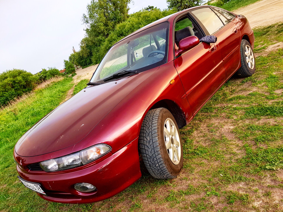 Митсубиси галант годы выпуска. Галант 1995. Mitsubishi Galant 1995. Митсубиси Галант Вишневая. Mitsubishi Galant 1995 Wheels.