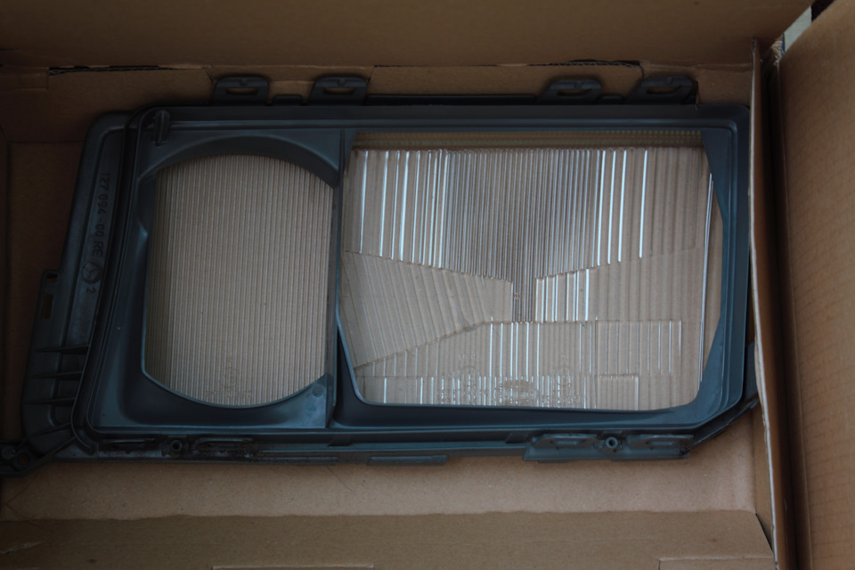 Замена стекла на фаре. — Mercedes-Benz 190 (W201), 2 л, 1991 года ...