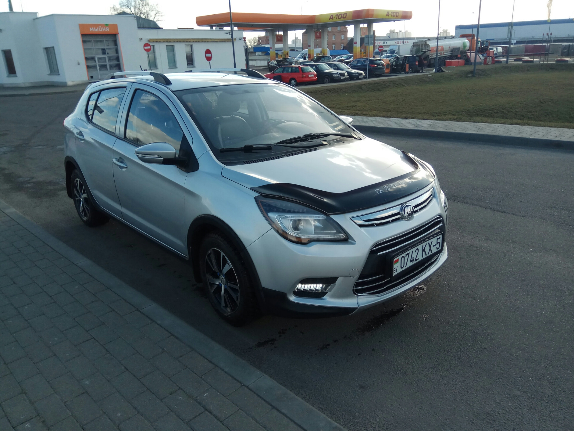 Помыла машину и пошёл дождь — Lifan X50, 1,5 л, 2015 года | мойка | DRIVE2