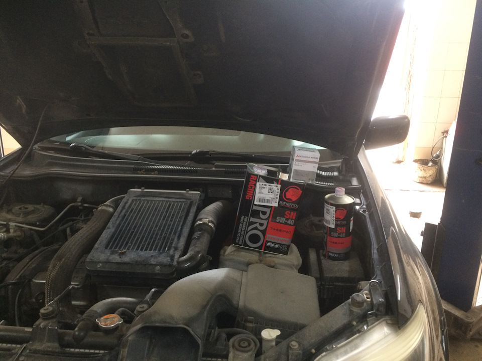 Замена масла, наконец нашёл подходящее масло — Mitsubishi Outlander (1G ...