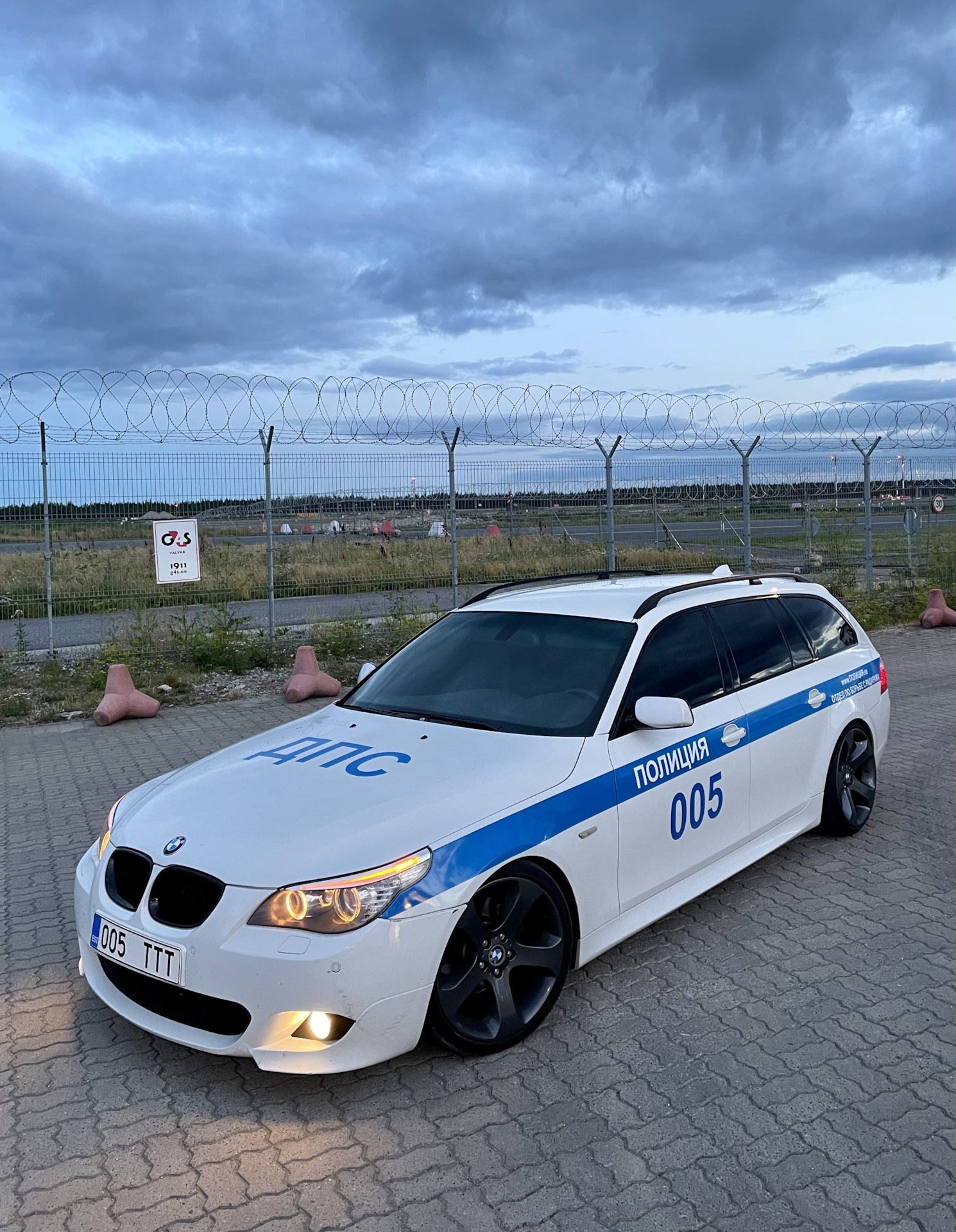 Машина ДПС BMW