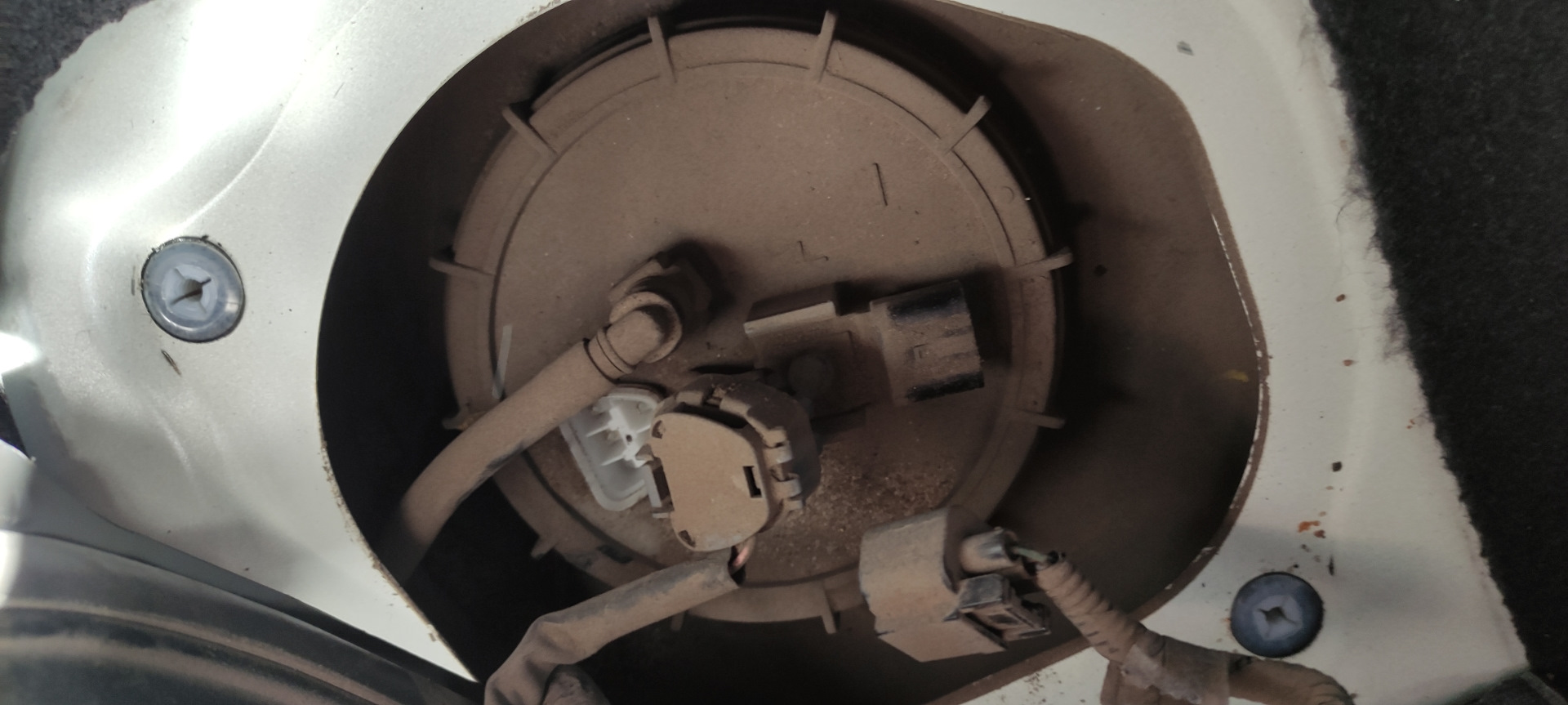 Замена топливного фильтра KIA sportage T-GDI — KIA Sportage (3G), 2 л ...