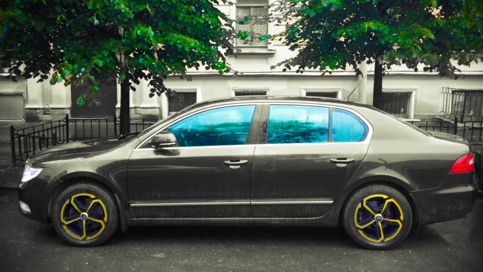 Машина останавливается на ходу и загорается красная лампа аккумулятора ...