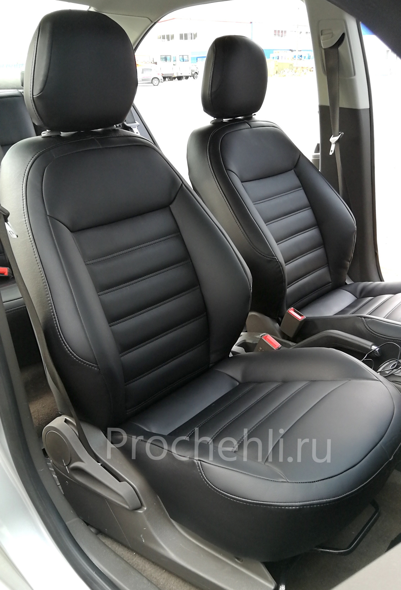 Чехлы ташкент. Чехлы из экокожи Chevrolet Cobalt. Chevrolet Cobalt чехлы экокожа. Чехлы на Шевроле кобальт 2013. Чехлы для Chevrolet Cobalt 2013.