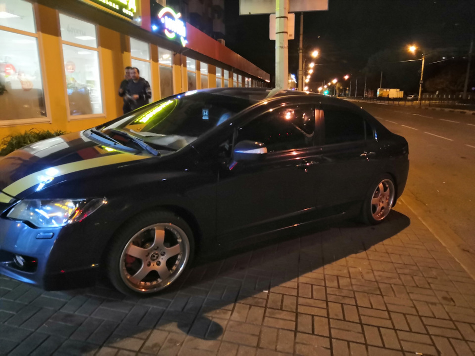 Жёсткая тонировка. — Honda Civic 4D (8G), 1,8 л, 2010 года | тюнинг ...