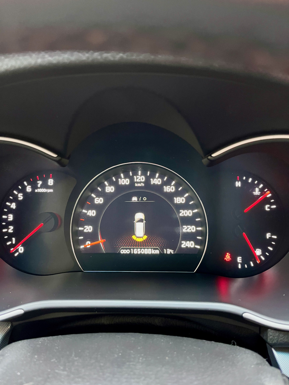 Отдельно кайфую от индикации парктроника :) — KIA Sorento (2G)