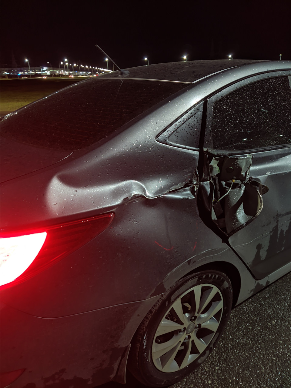 Авария. — Hyundai Solaris, 1,6 л, 2015 года | ДТП | DRIVE2