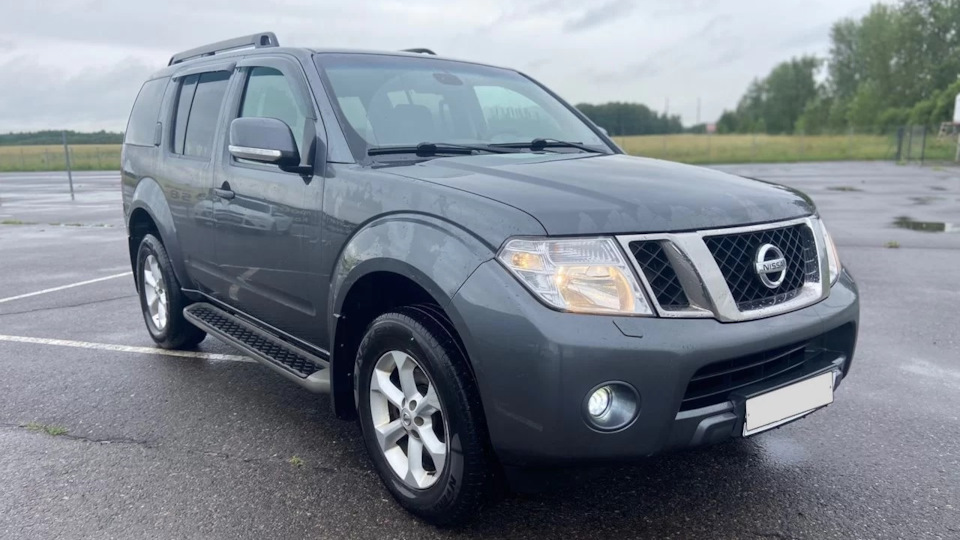 Nissan Pathfinder 2010