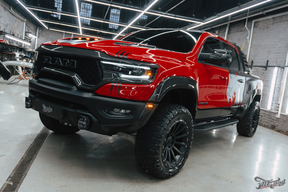 Работа над интерьером RAM TRX, часть 2: как выглядит салон после ...