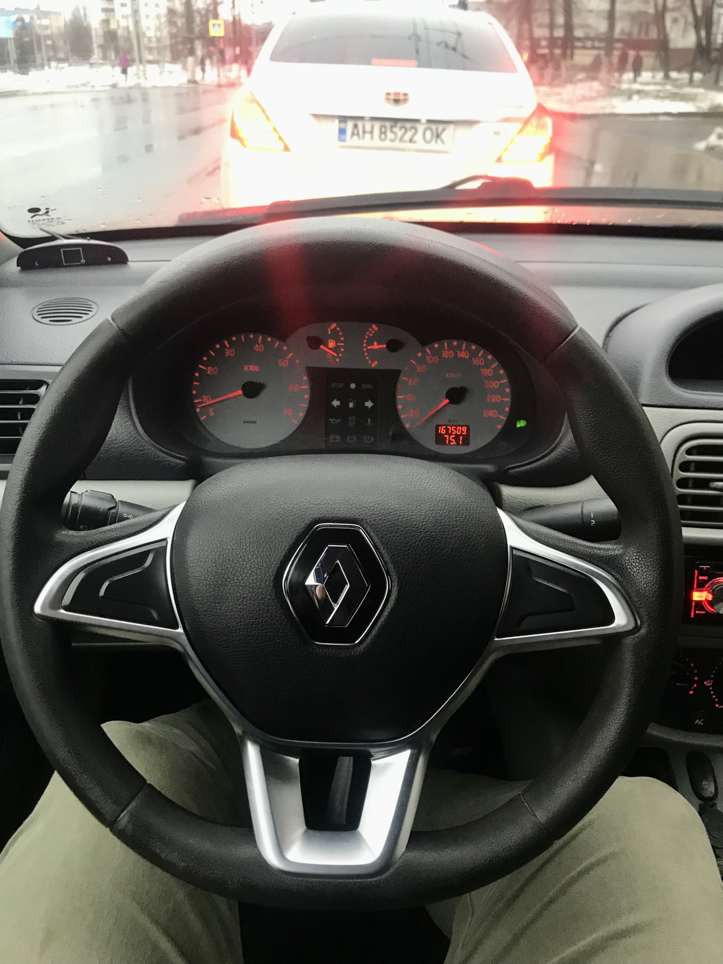 Руль от рено Логан в симбол — Renault Clio Symbol, 1,4 л, 2002 года ...