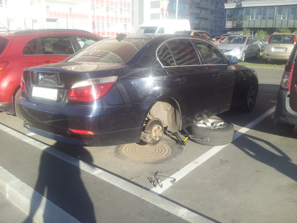 Фото в бортжурнале BMW 5 series (E60)