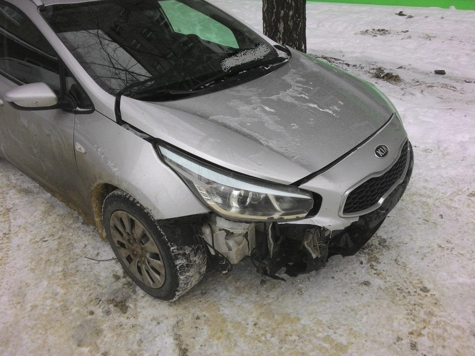 О моем маленьком ДТП - KIA Ceed (2G), 2012 года ДТП DRIVE2