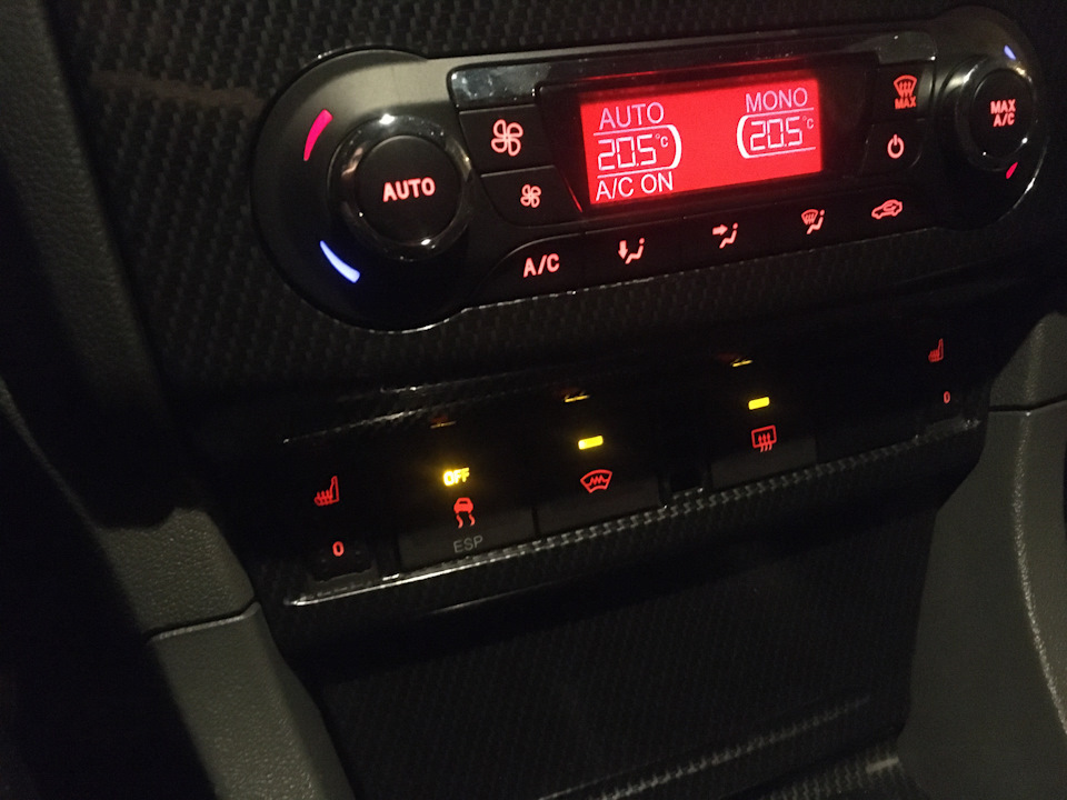 Кнопочки — Ford Focus ST II, 2,5 л, 2009 года | электроника | DRIVE2