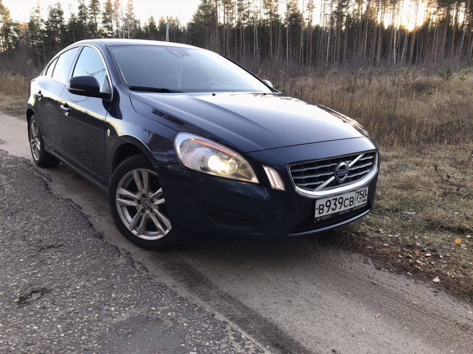 Volvo s60 2012 РІ С‚РµРјРЅРѕС‚Рµ