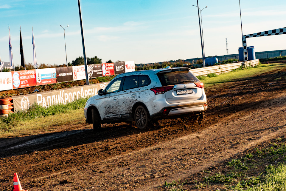 j0AAAgN3B A 960 awc eco outlander что это значит