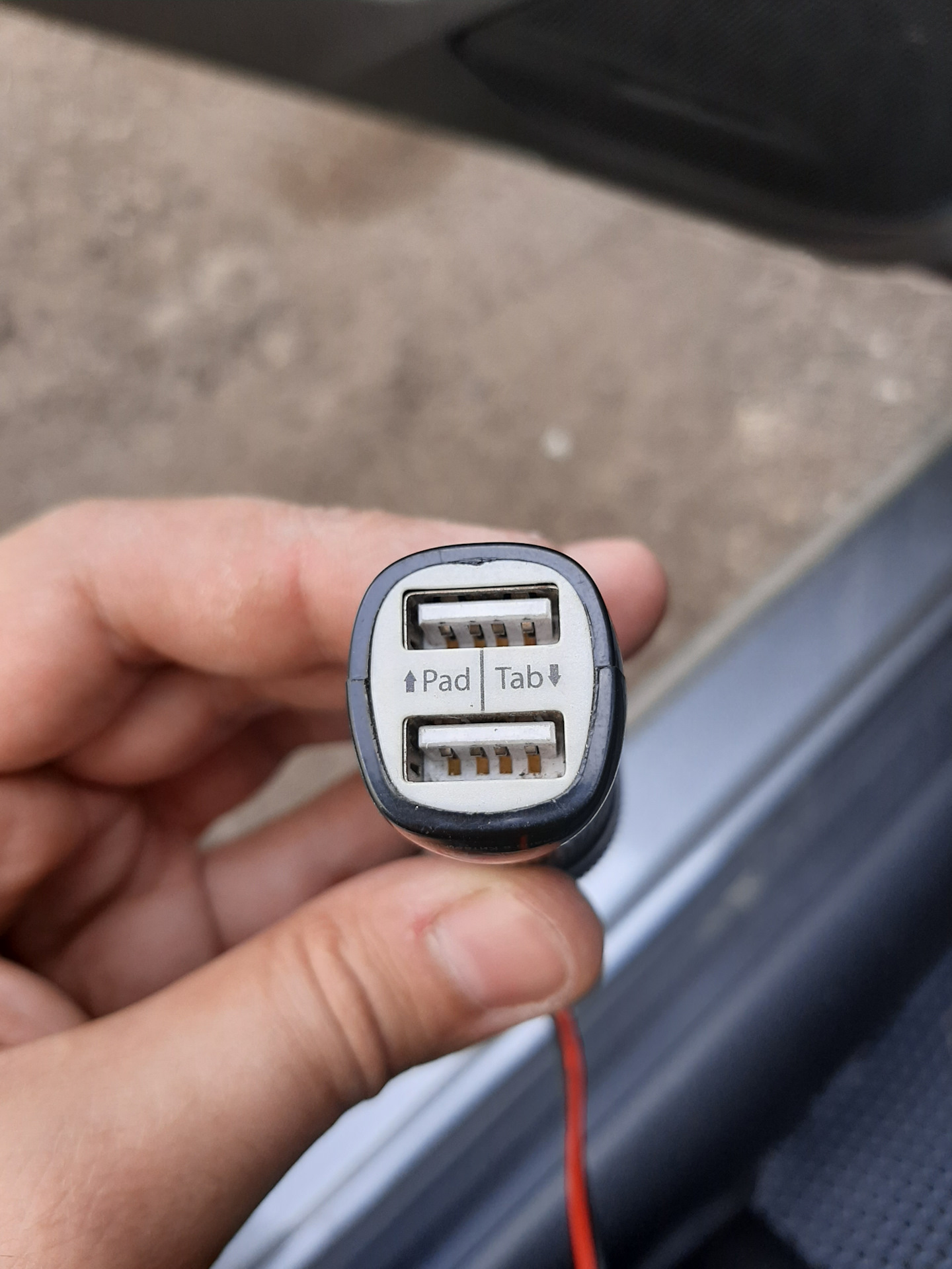 врезная зарядка usb в авто