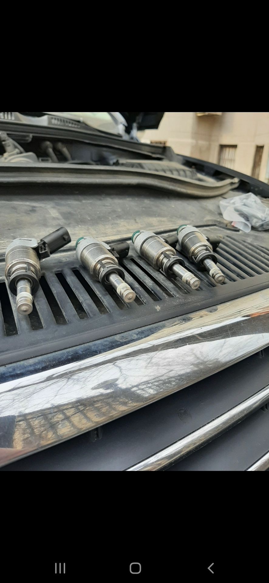 Впускной коллектор — Volkswagen Passat B6, 1,8 л, 2008 года | своими ...