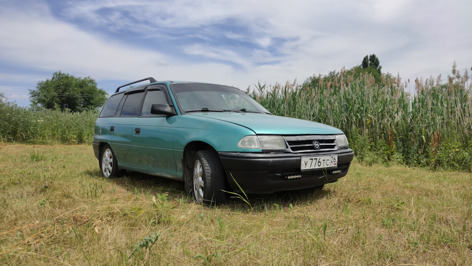 Opel Astra Зеленый халк)))