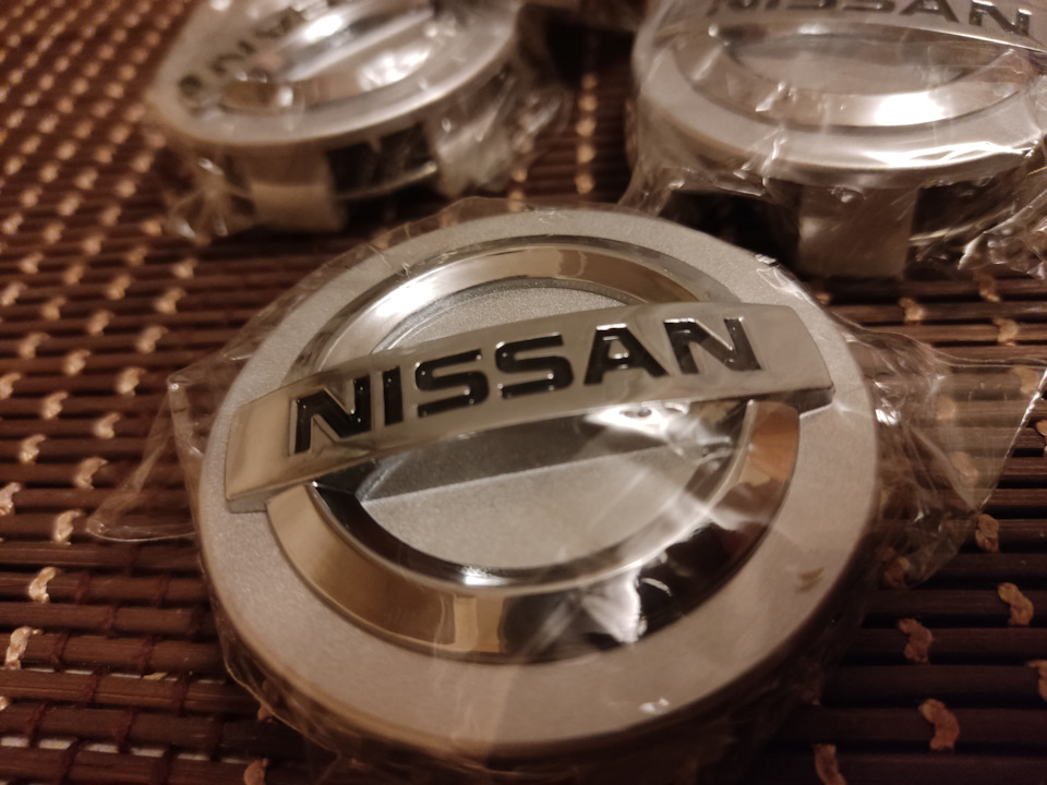 Заглушки на литые диски. — Nissan Primera (P12), 1,8 л, 2004 года ...