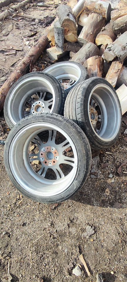 Шины летние 225/40 R18, литые диски Bmw 8Jx18 ET30 5x120 на BMW 3 ...