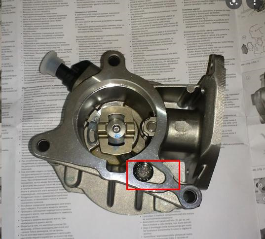 Замена прокладки вакуумного насоса — Volkswagen Passat CC, 2 л, 2010 ...