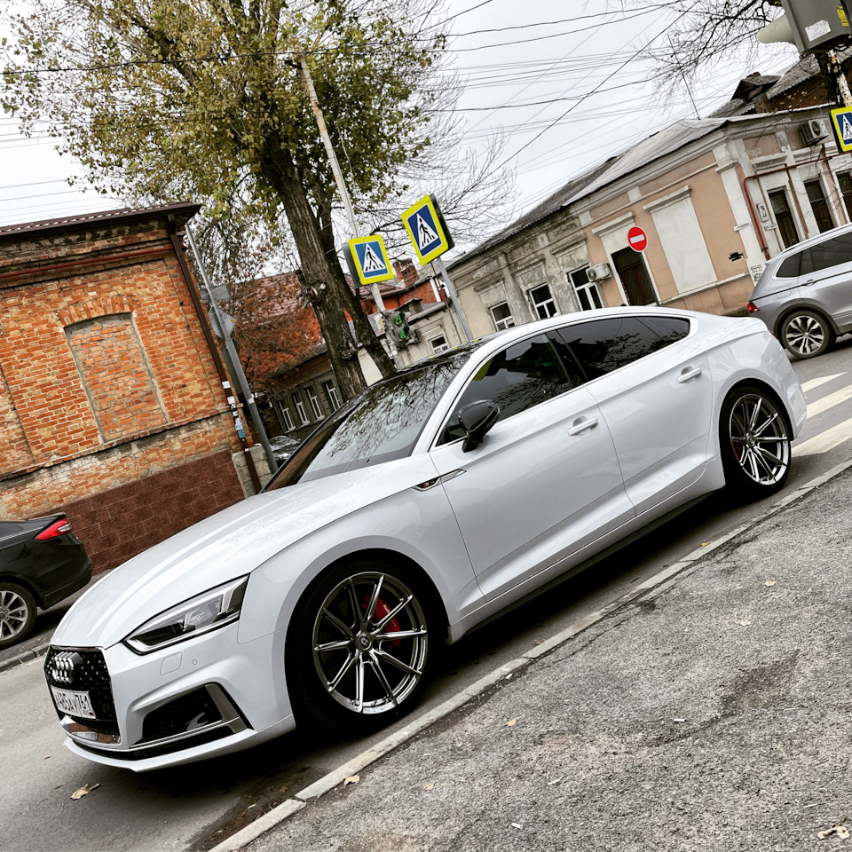 Фото в бортжурнале Audi A5 Sportback (2G)