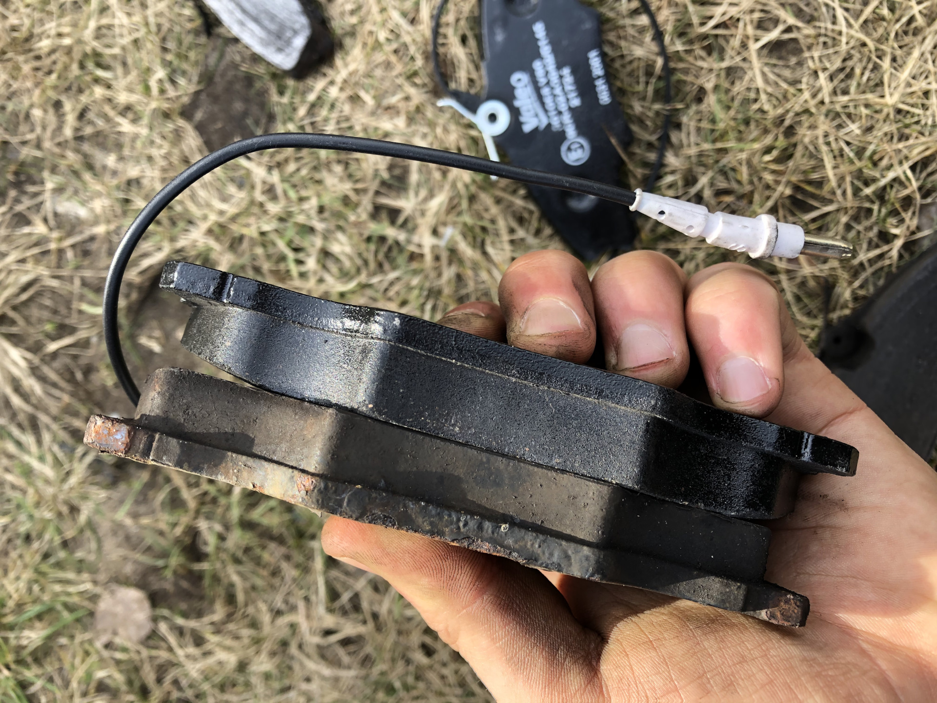 Передние тормозные колодки — Peugeot 406, 1,8 л, 2000 года | расходники ...