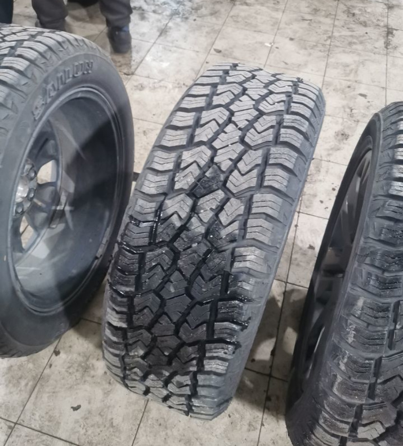 Шины всесезонные Sailun 265/60 R18, литые диски Toyota 7,5Jx18 ET25 ...