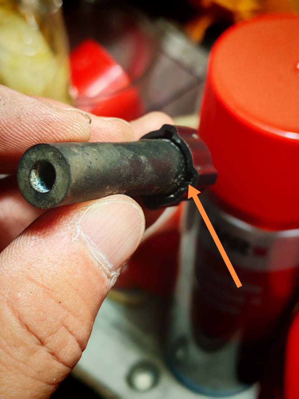 В этом месте забивается грязь, продул, размял и грязи нет — Nissan Qashqai (2G)