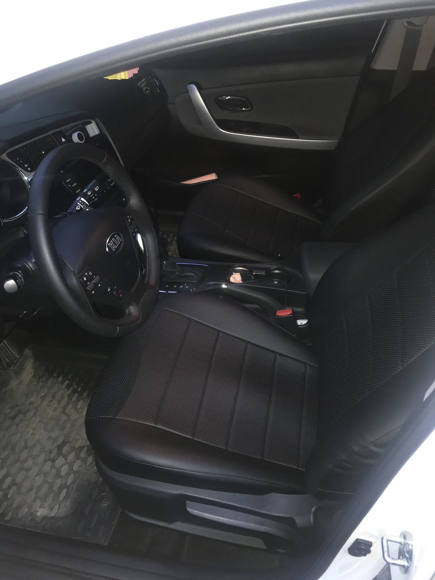 Чехлы — KIA Ceed (2G), 1,6 л, 2018 года | аксессуары | DRIVE2